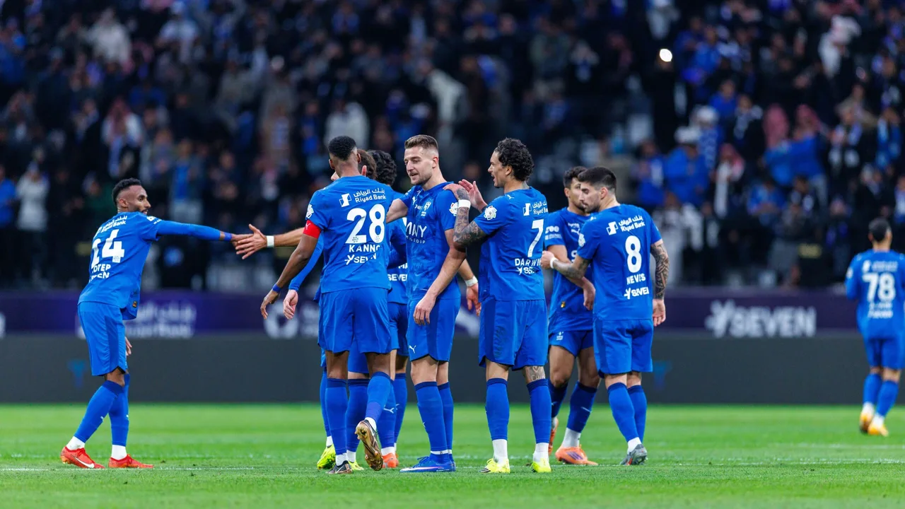 صدام مرتقب.. موعد مباراة الهلال والقادسية في دوري روشن السعودي والقنوات الناقلة